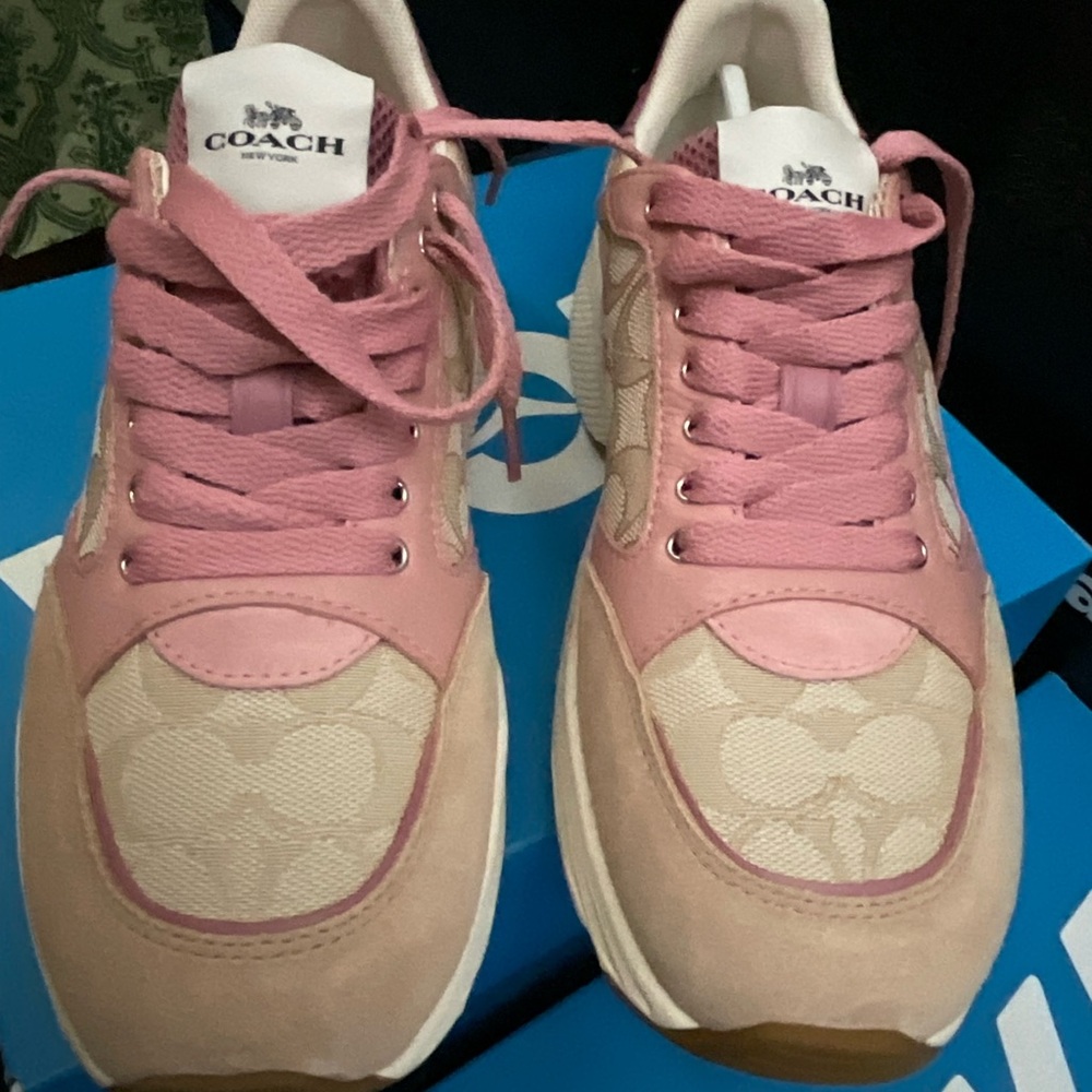 Coach Women's Pink and Cream Sneakers